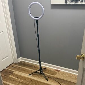 Adjustable Black Ring Light Stand